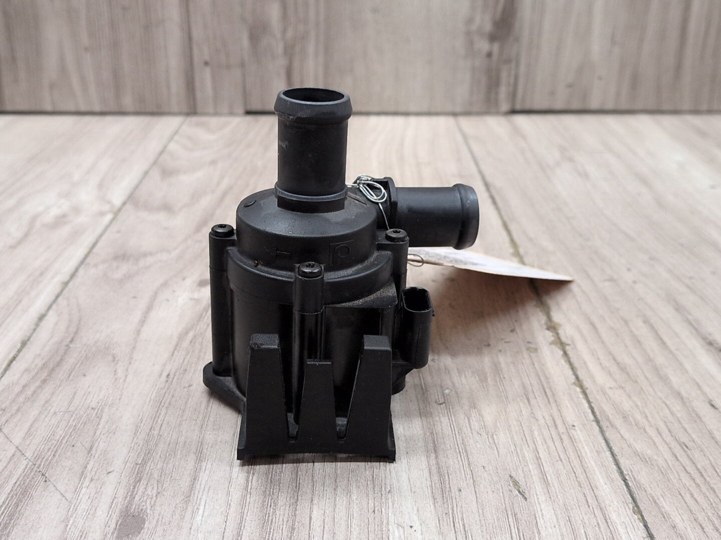 2013 - 2017 Audi S5 8T Engine Motor Cooling Auxiliary Water Pump 8K0819147A CTUB