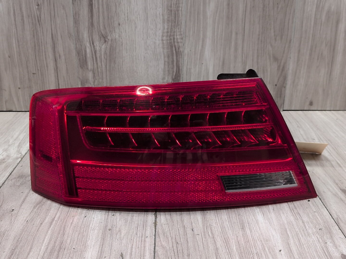 2008 - 2017 Audi S5 8T Rear Right Passenger Outer Tail Light 8T0945095J