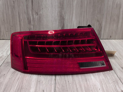 2008 - 2017 Audi S5 8T Rear Right Passenger Outer Tail Light 8T0945095J
