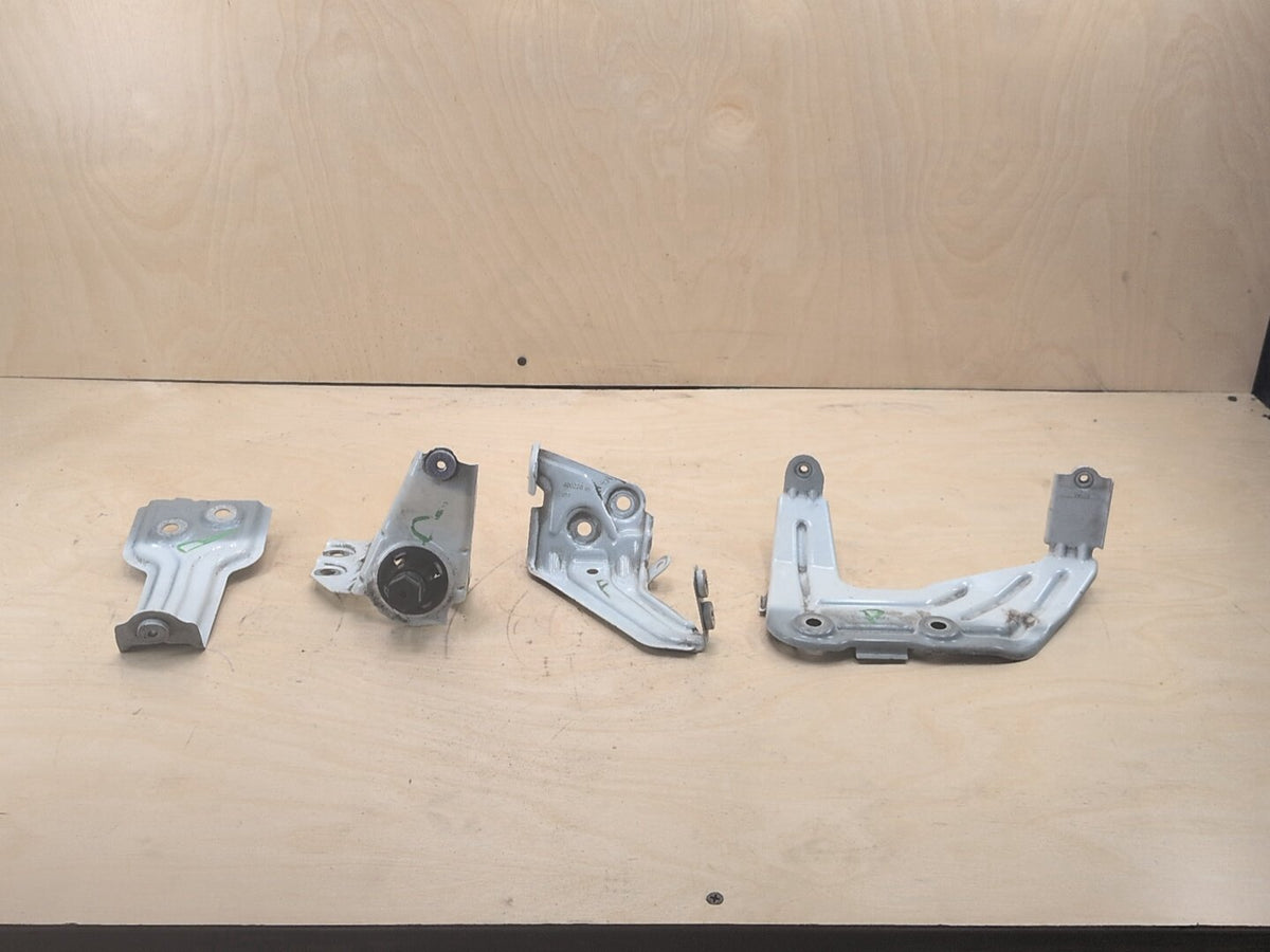 2018-2024 BMW X3 G01 Front Right Passenger Fender Brackets SET 7424678 OEM