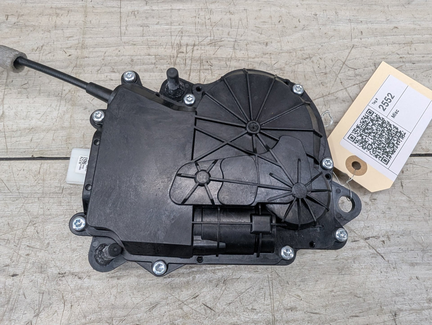 2014 - 2018 BMW X5 F15 Lower Liftgate Tailgate Lock Latch Actuator 7303443 N63B