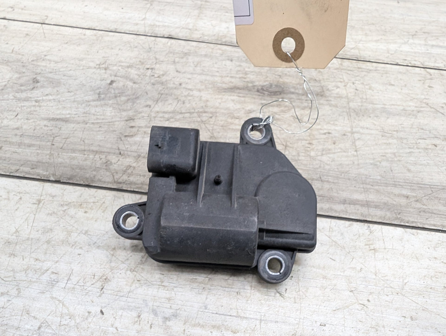 OEM BMW G01 G02 G11 G12 G14 G15 G30 X3 Muffler Exhaust Flap Actuator Drive Motor
