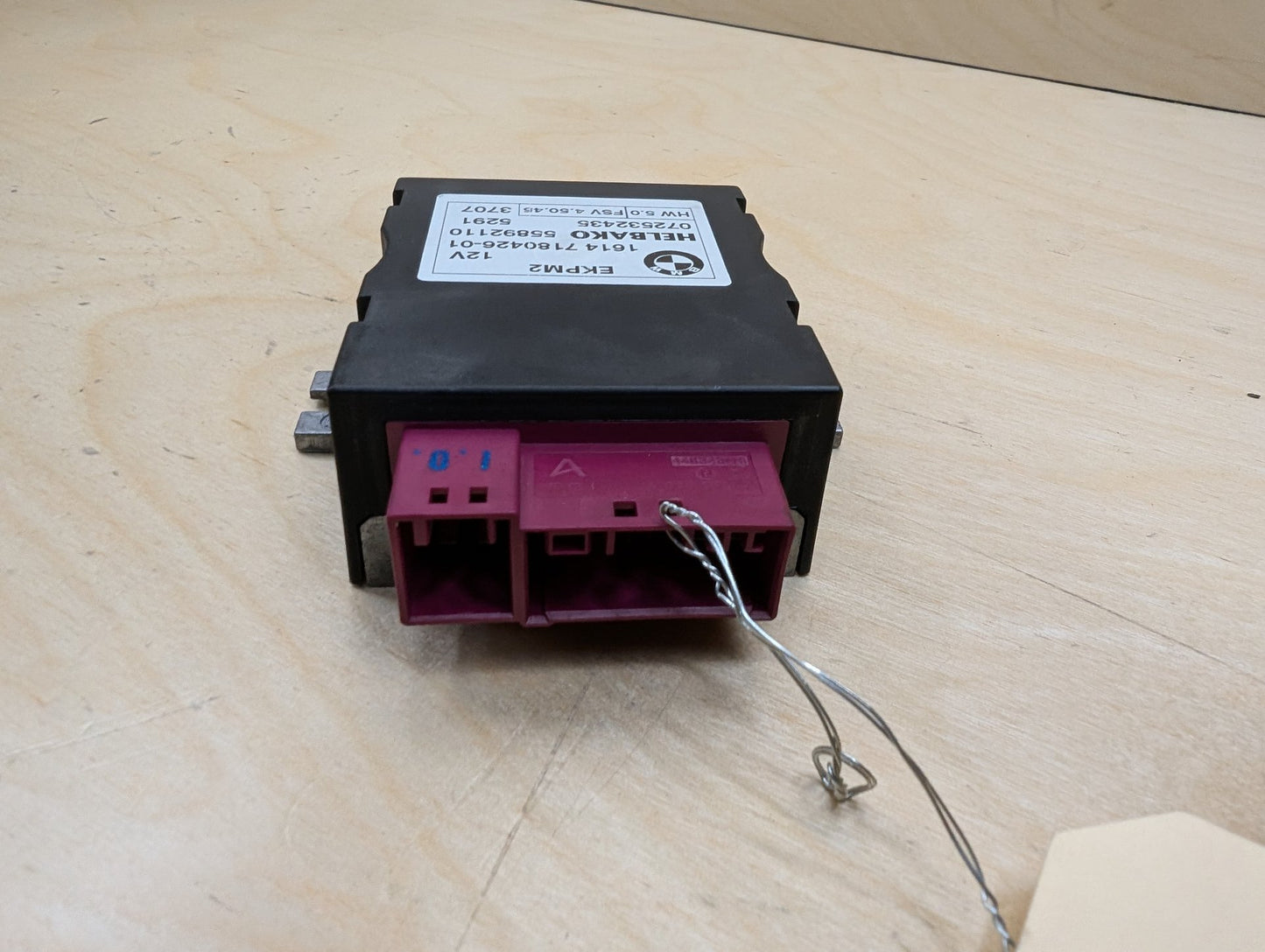 06-13 OEM BMW E82 E88 E90 E92 E93 Helbako Fuel Pump Relay Control Module EKPM2