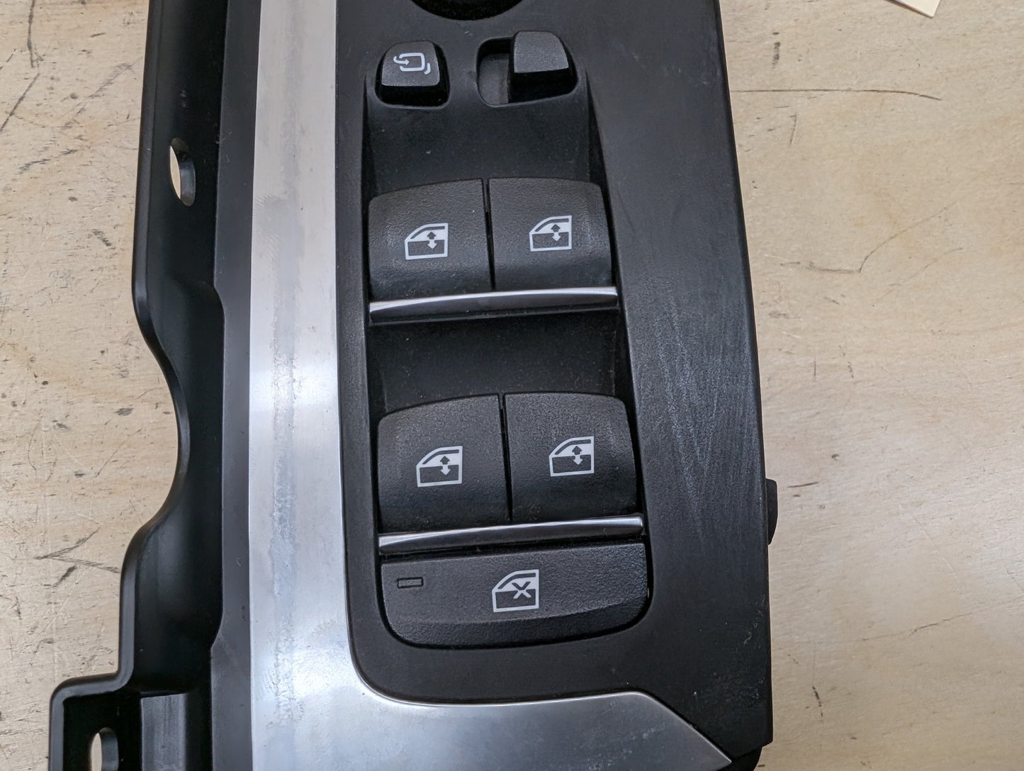 2018-2024 BMW X3 G01 Front Left Driver Door Master Window Switch 6832729