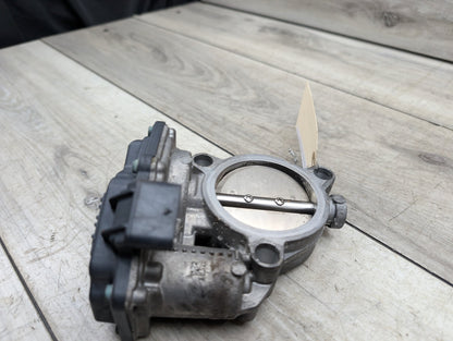 BMW G12 750Li N63B44O2 Engine Motor Throttle Body 7619008
