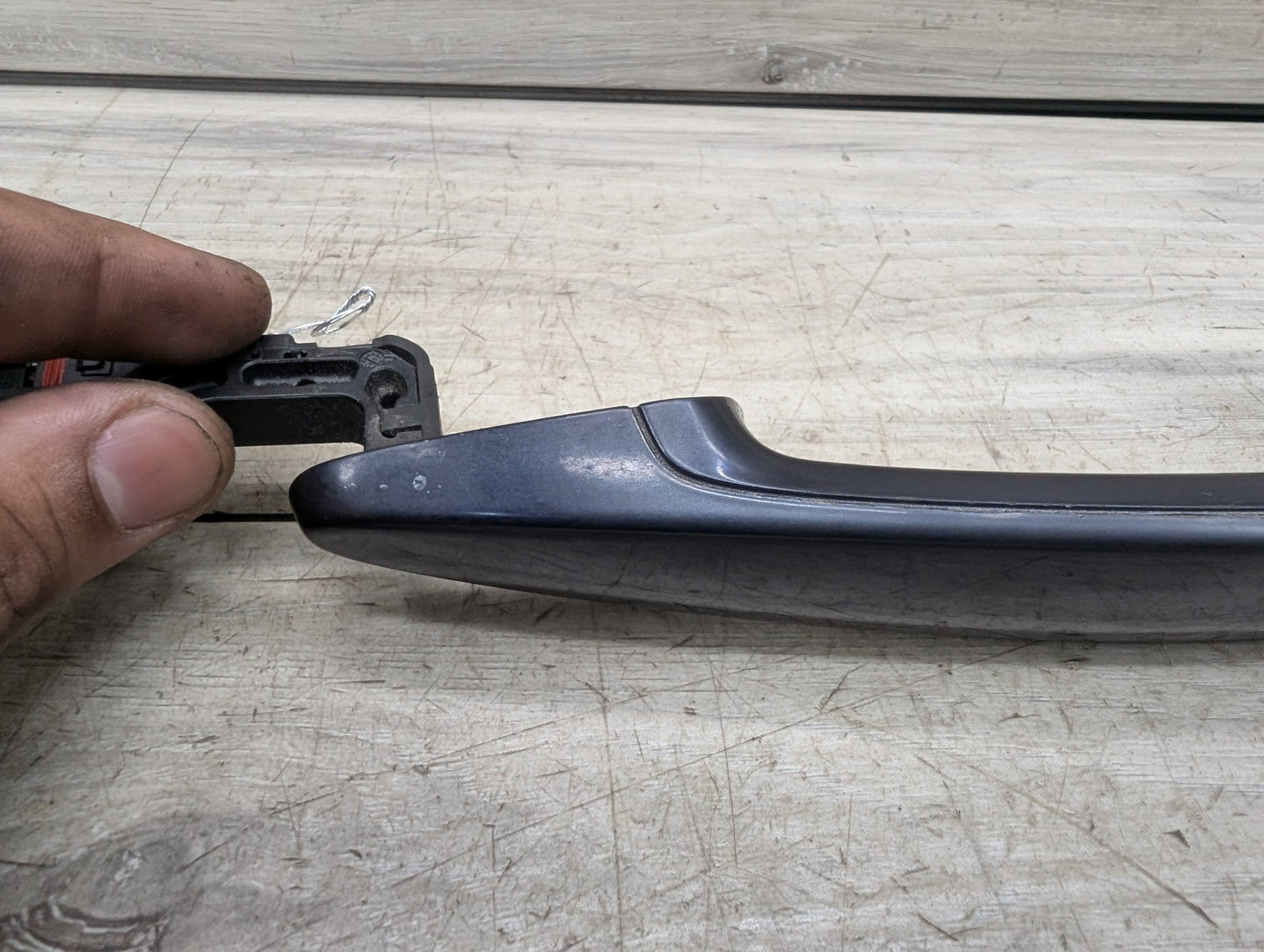 2007-2013 BMW 328i E93 Front Left Driver Exterior Door Handle w/ Comfort Access 7205397