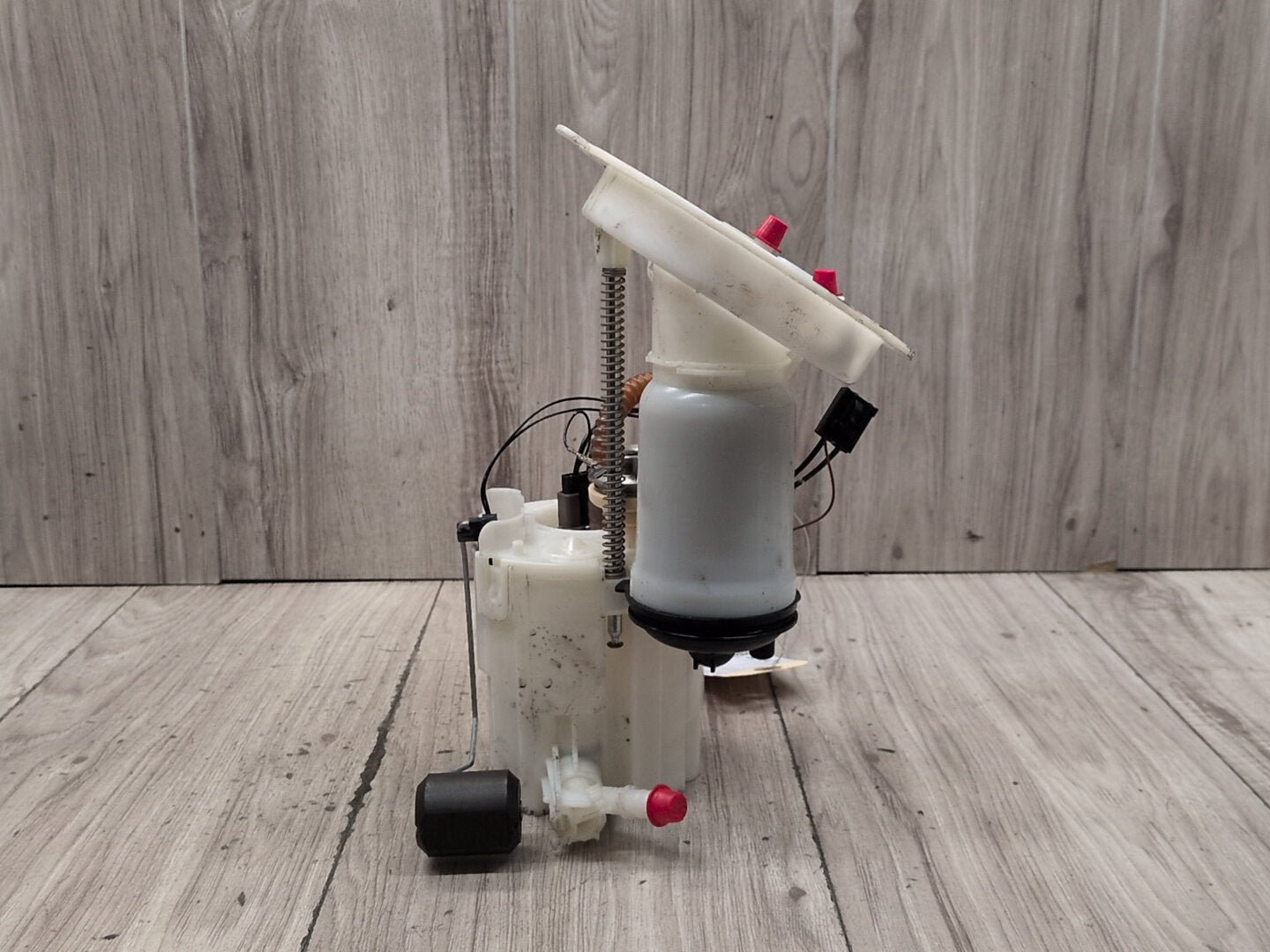 12-16 OEM BMW F23 F30 F32 F33 F34 F36 F87 Gas Fuel Tank Sending Pump Unit