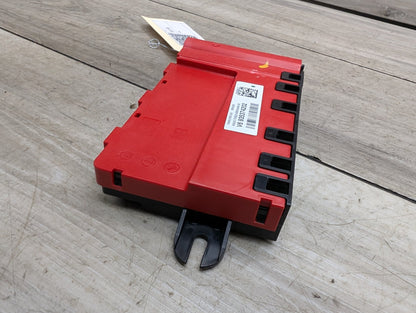 OEM BMW G11 G12 G14 G15 G16 G30 B+ Junction Terminal Power Relay Fuse Box