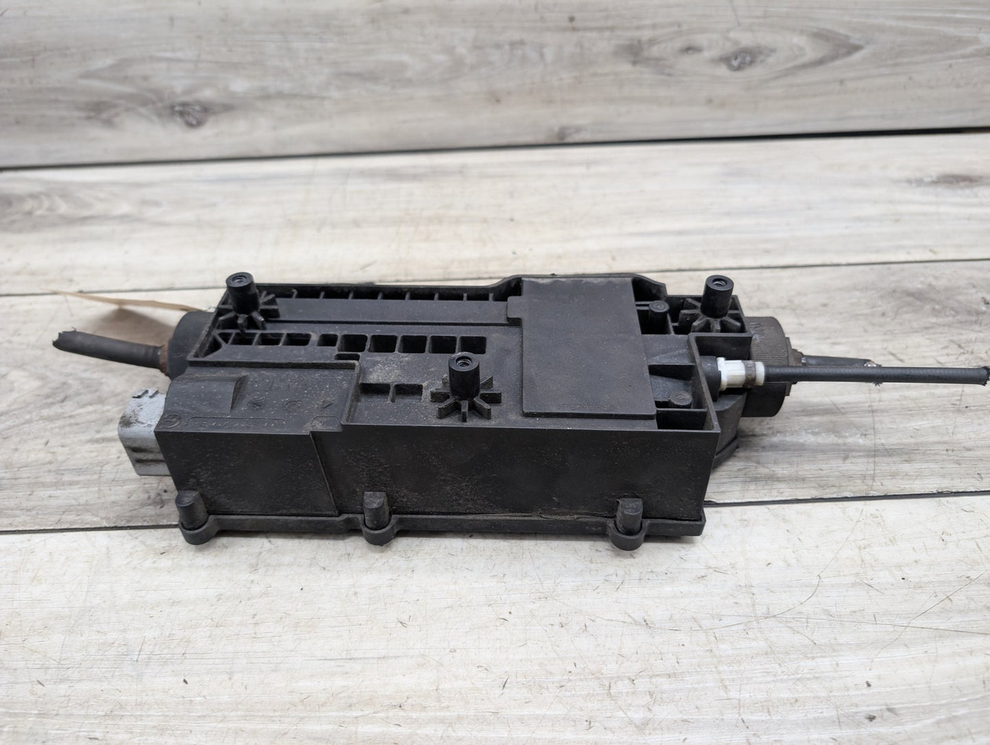 2007-2013 BMW X5 E70 Electric Emergency Parking Brake Module 6850289