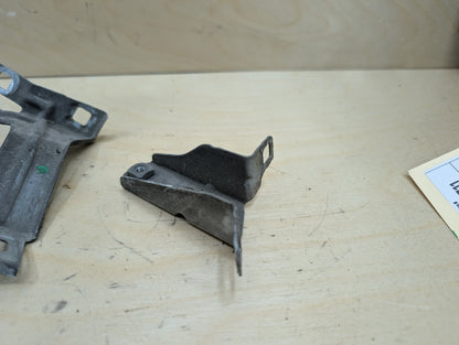 12-20 OEM BMW F30 F32 F33 F36 Front Left Driver Fender Wing Holder Bracket SET