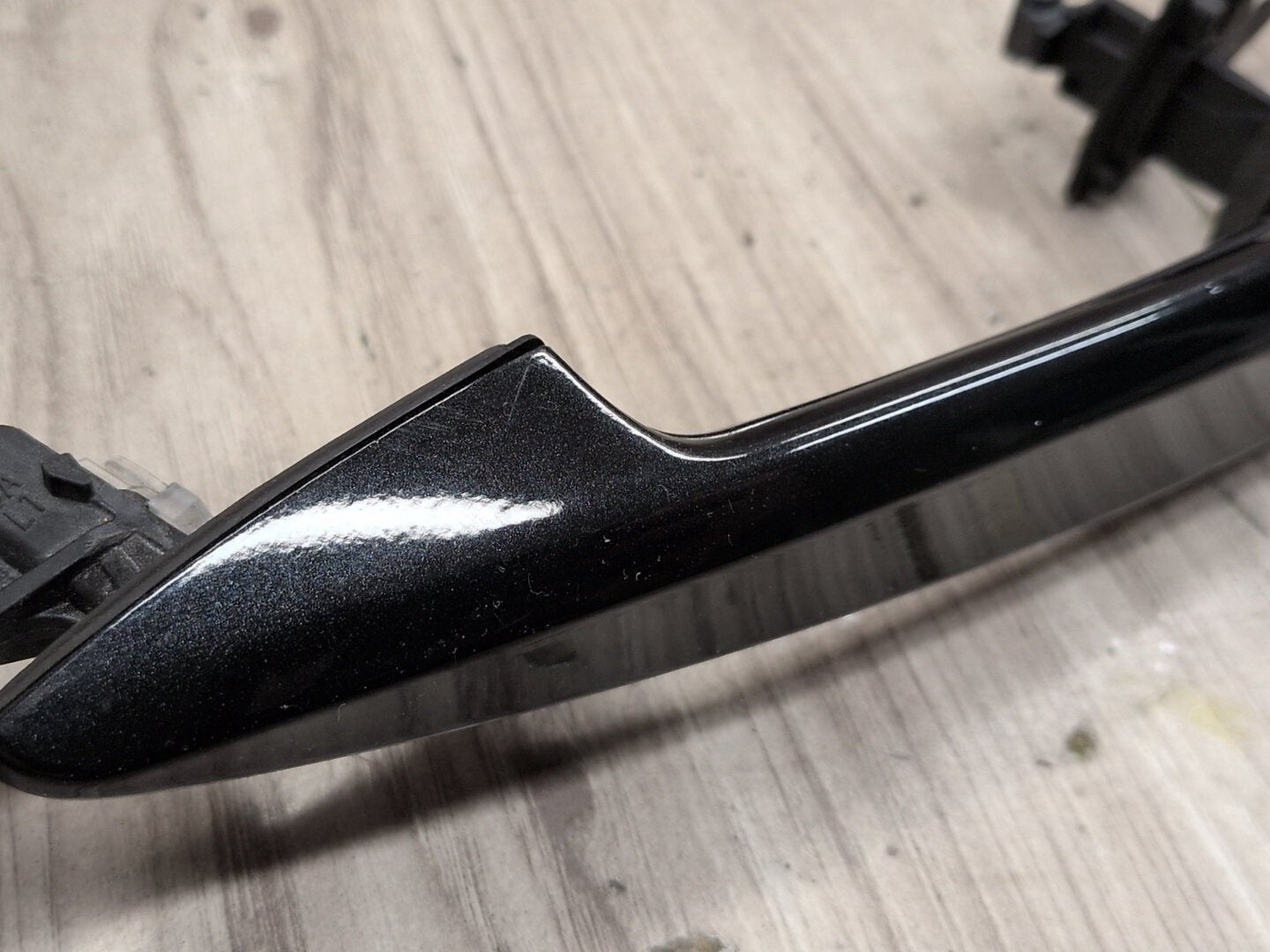 2014 - 2018 BMW X5 F85 Front or Rear Left Driver Exterior Door Handle w/ Comfort Access 7422103 S63B44T2