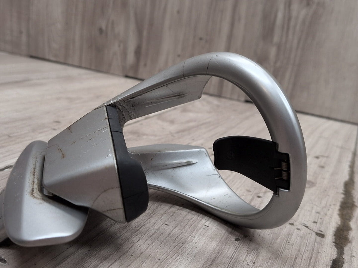 2004-2010 BMW M6 E64 Center Console Cup Holder 7131101 OEM