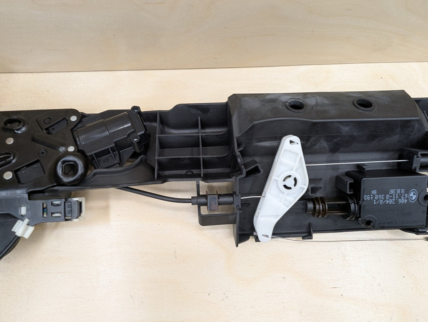 2007-2013 BMW 335i E93 Liftgate Trunk Lid Liftgate Lock Latch Actuators W/ Soft Close SET 7129214