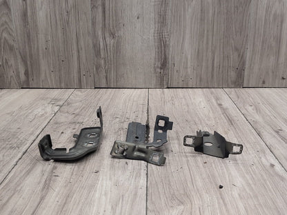 15-20 OEM BMW F80 F82 F83 M3 M4 Left Driver Fender Bracket Mount Carrier SET