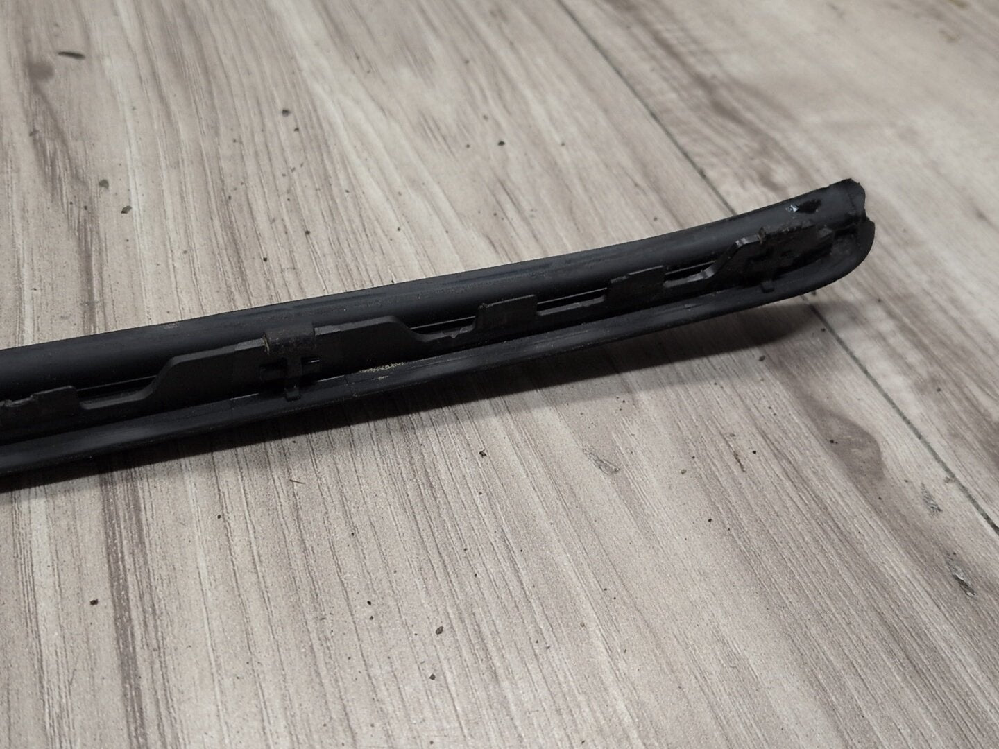 2014-2018 BMW X5 F85 Front Left Right Side Windshield Drip Trim Molding SET 7462205