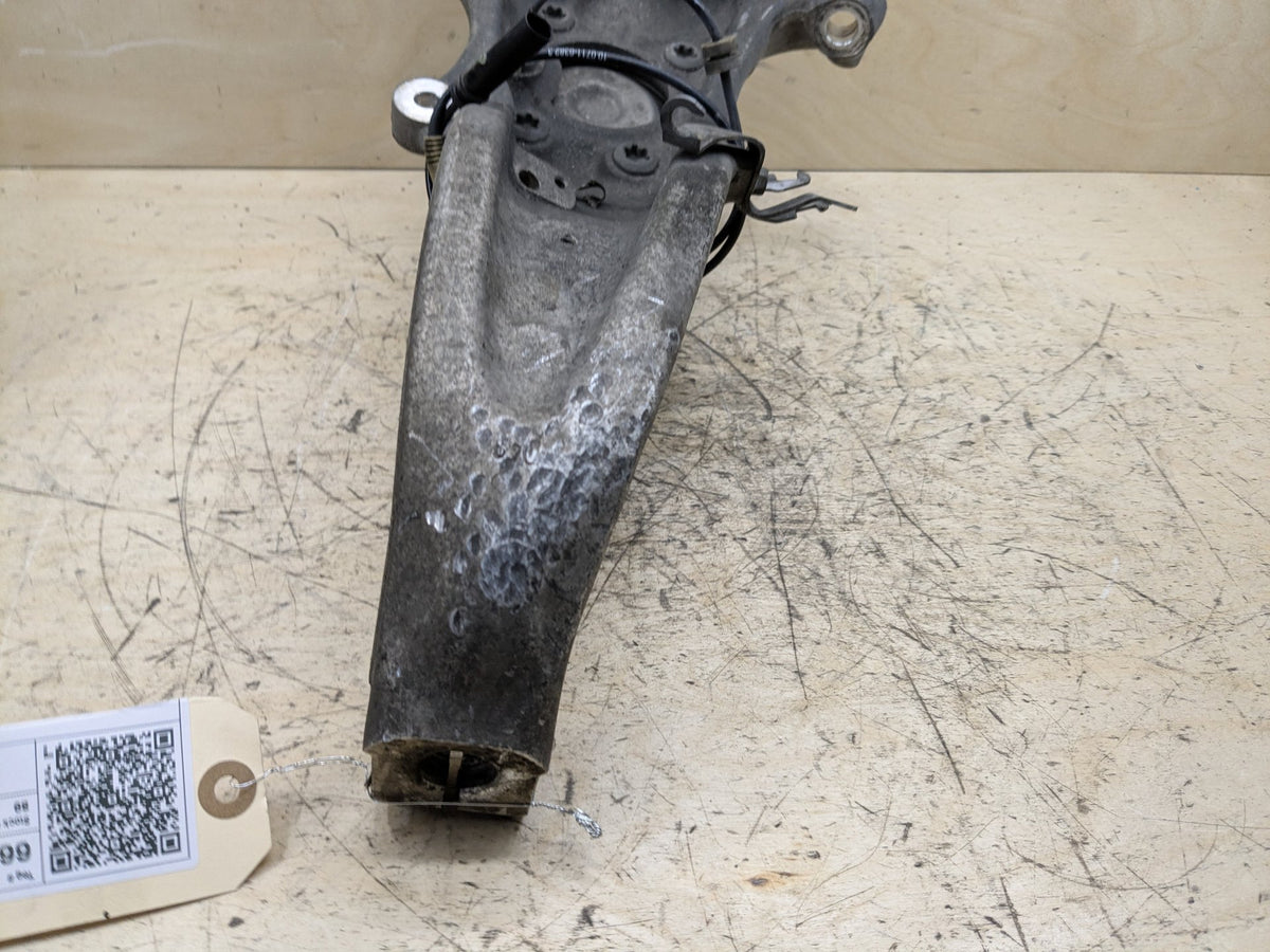 16-19 OEM BMW G11 G12 740 750 RWD Front Right Passenger Spindle Knuckle Bearing