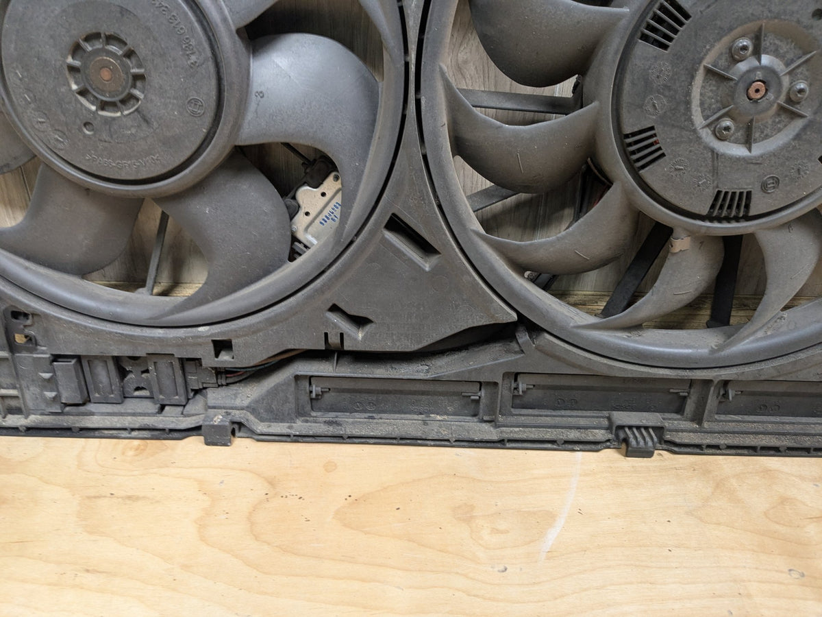 2009-2012 Audi S4 B8 Radiator Fan Shroud Housing w/ Motor 8K0121003N