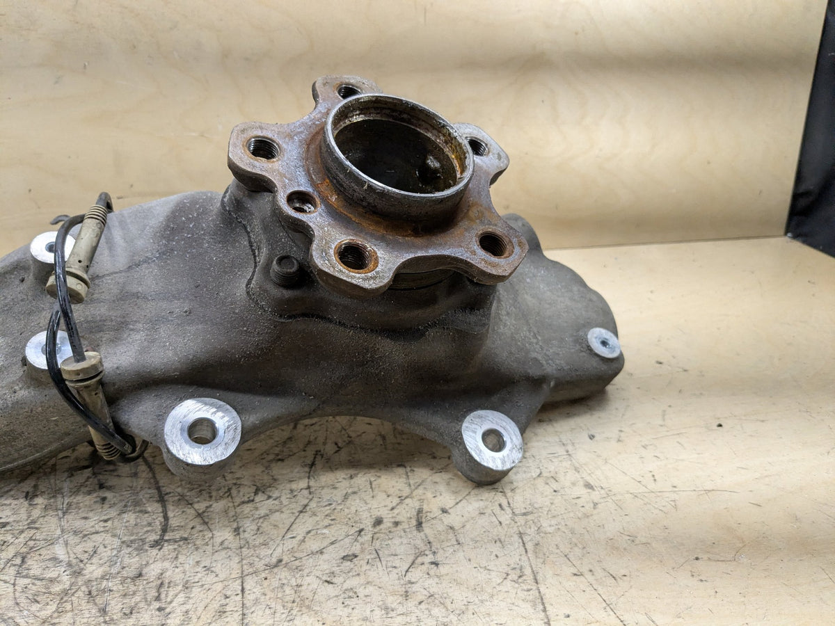 16-19 OEM BMW G11 G12 740 750 RWD Front Right Passenger Spindle Knuckle Bearing
