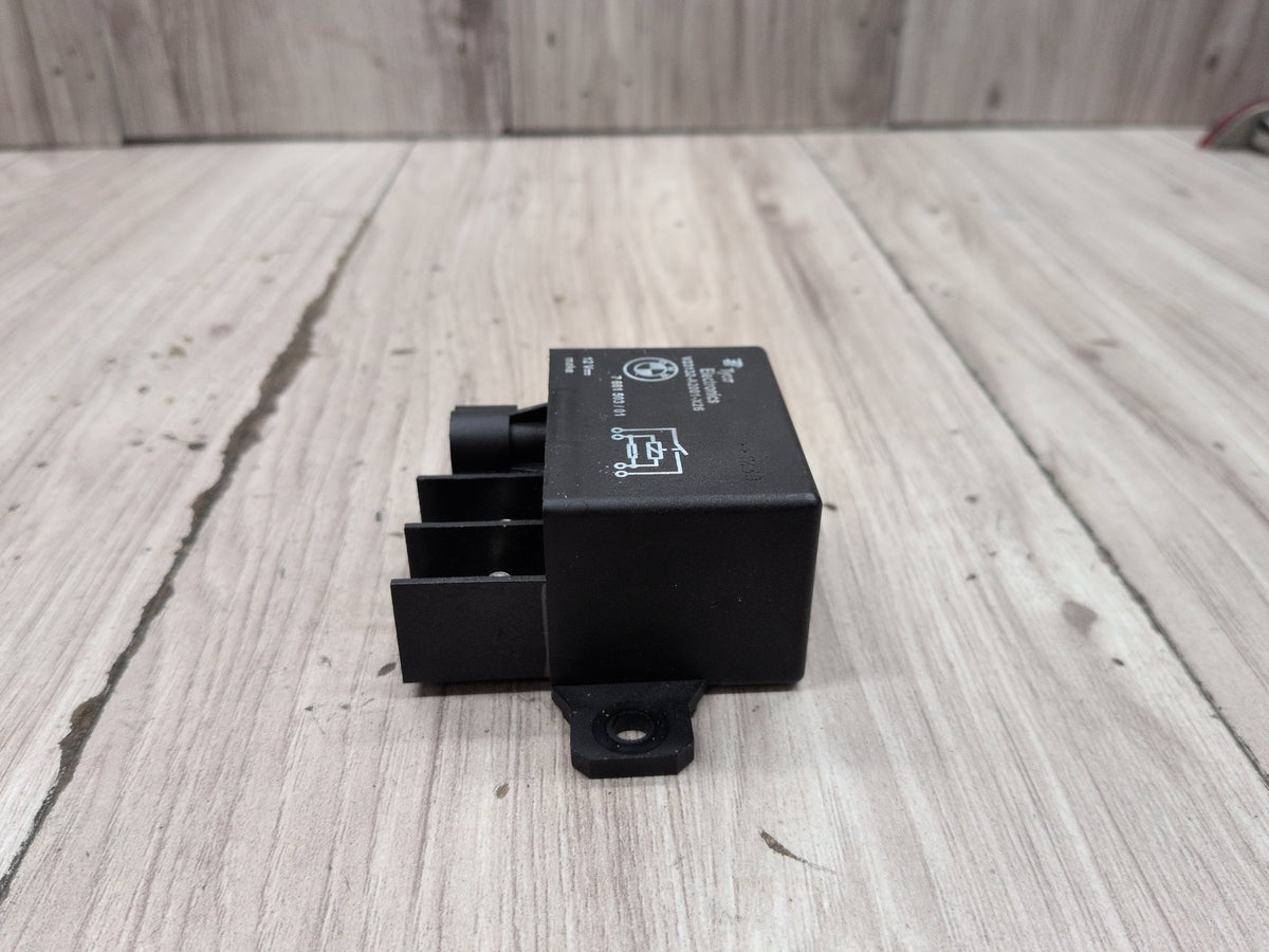 OEM BMW E60 E70 E82 E90 E92 F02 F06 F10 F30 M5 M6 Cooling Fan Relay Control 150A