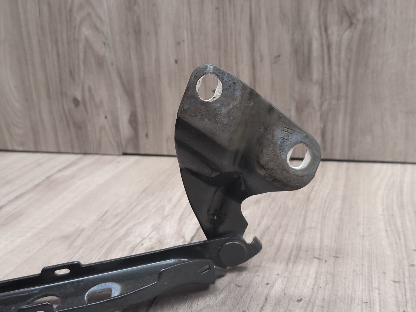 2015-2018 Audi Q3 8U Hood Bonnet Hinges SET 8U0823302