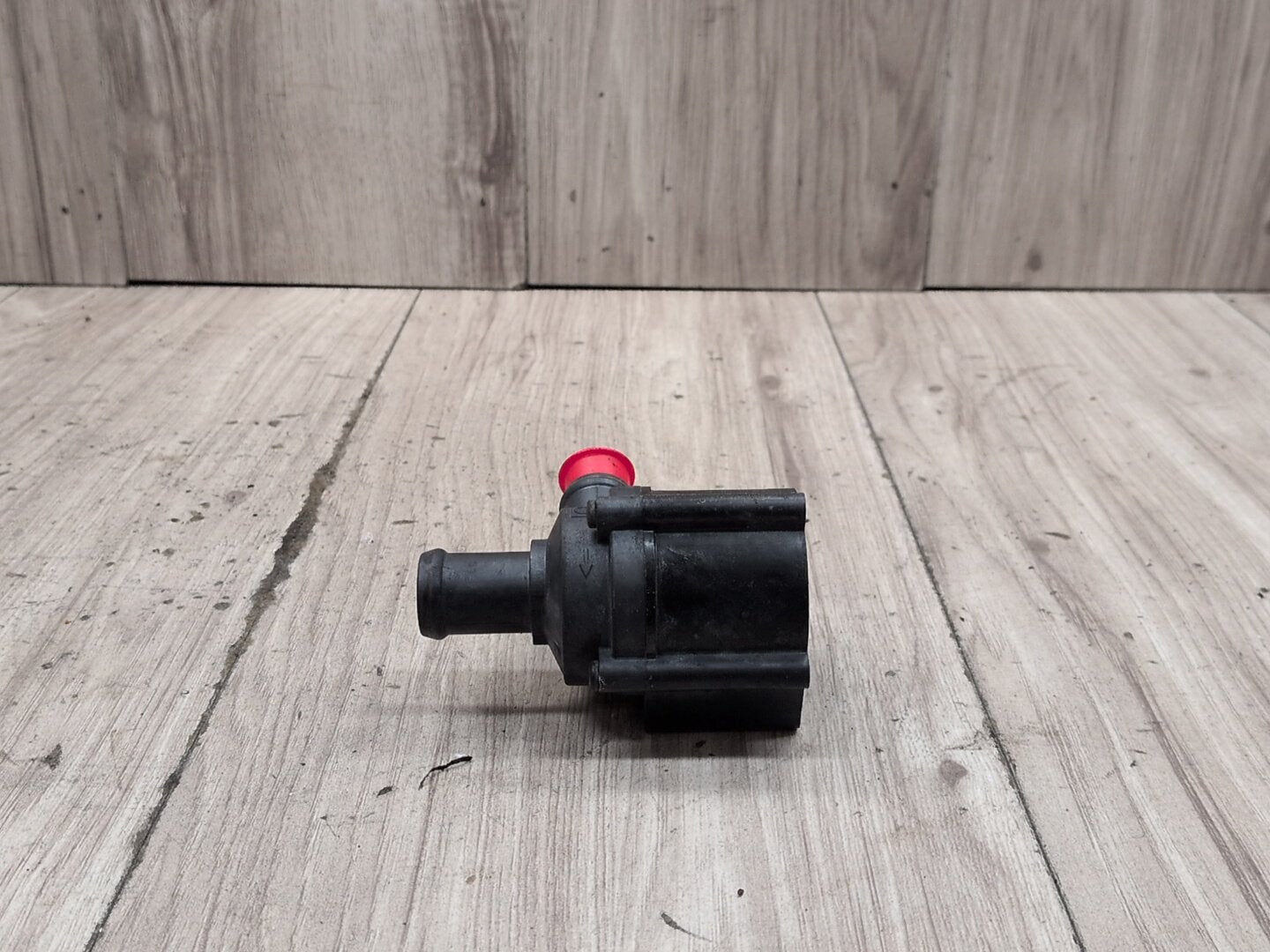 2015-2018 Audi 8U Q3 CCTA Engine Motor Cooling Auxiliary Water Pump 06H121601P