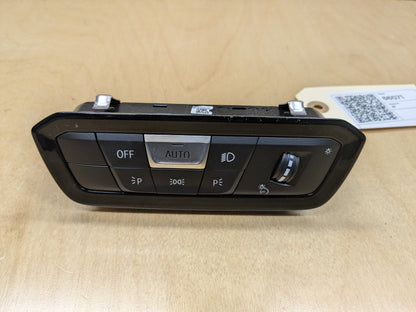 OEM BMW G20 G22 G23 G26 G42 G80 G82 M3 M4 Headlight Control Switch Light Module