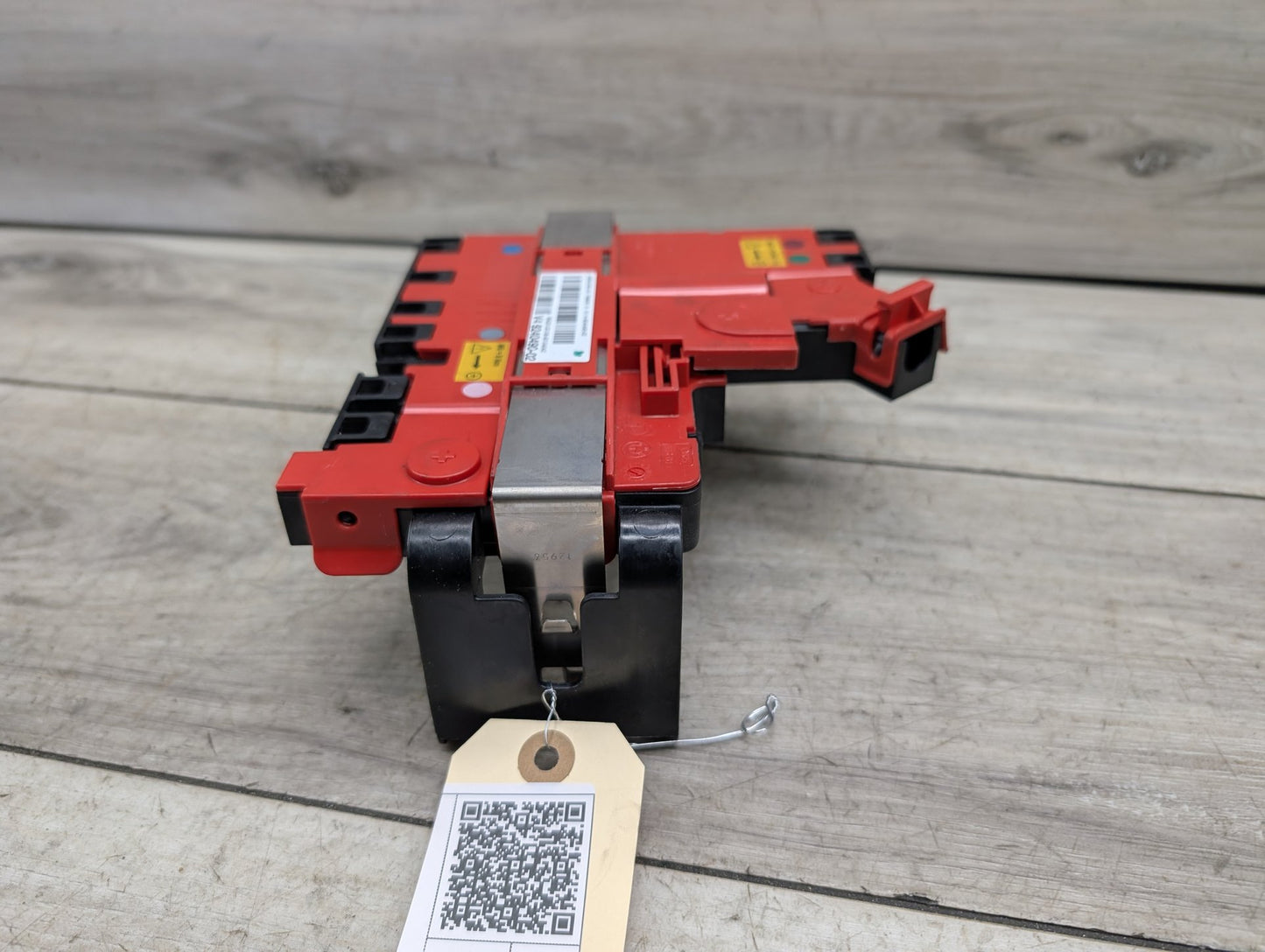 OEM BMW F02 F06 F10 F12 F13 G30 M5 M6 Battery Rear Power Distribution Fuse Box