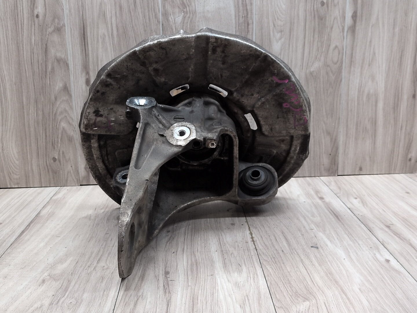 OEM BMW F85 F86 F15 F16 X5 X6 REAR Left Driver Side Spindle Hub Carrier Knuckle