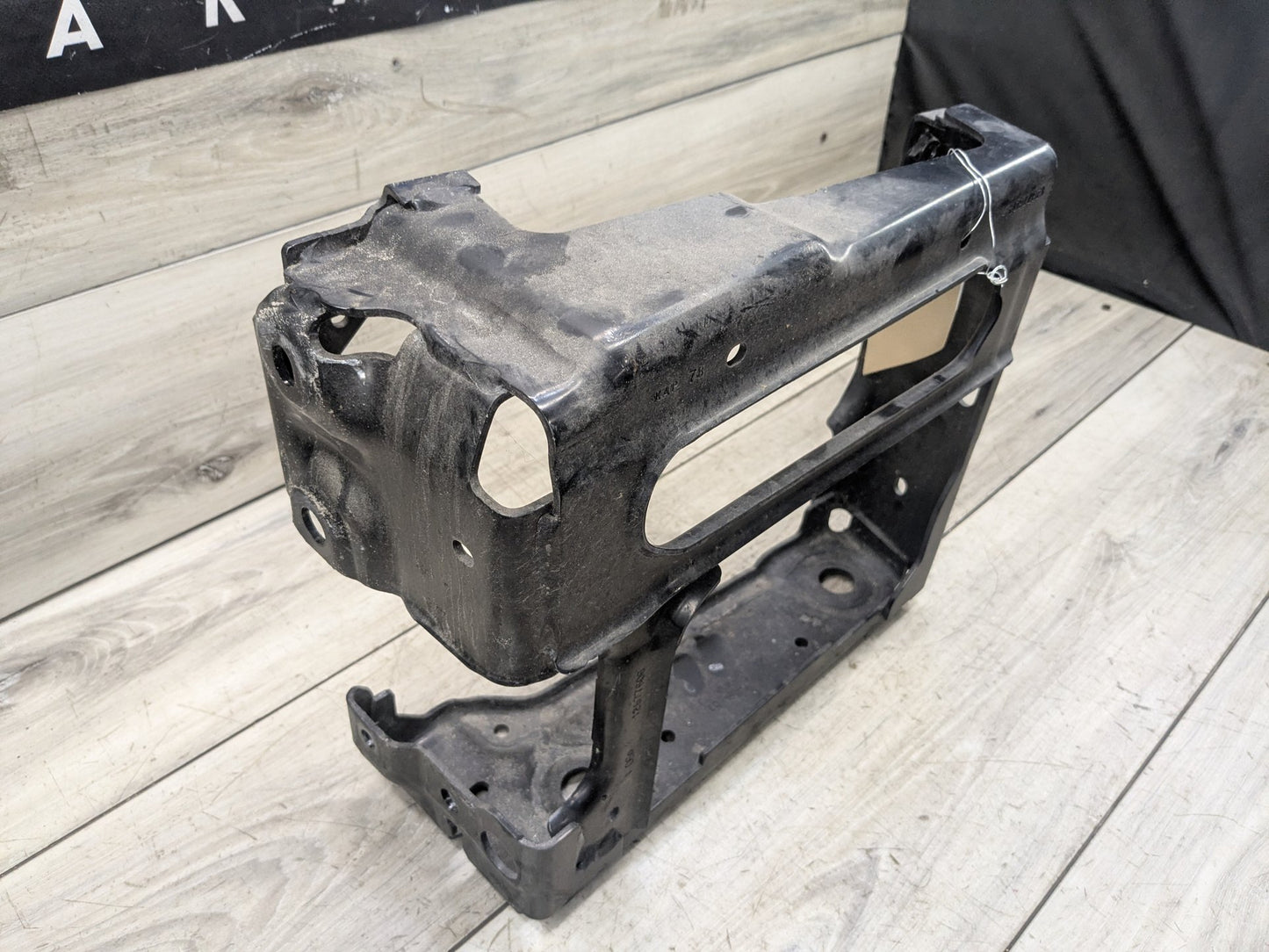 OEM BMW G01 G02 F97 F98 X3 X4 Front Left Driver Radiator Reinforcement Bracket
