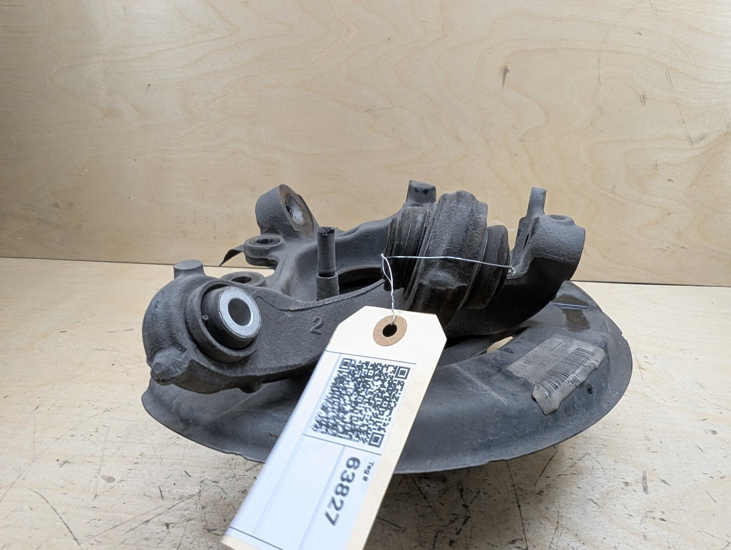 2012-2018 BMW 320i F30 Rear Right Passenger Spindle Knuckle w/ Bearing 6792522