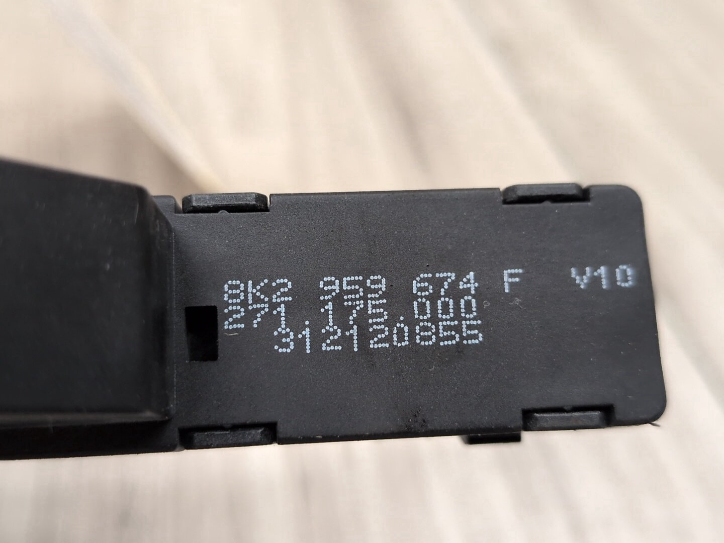 2008 - 2017 Audi S5 8T Operating Traction Switch 8K2959674F