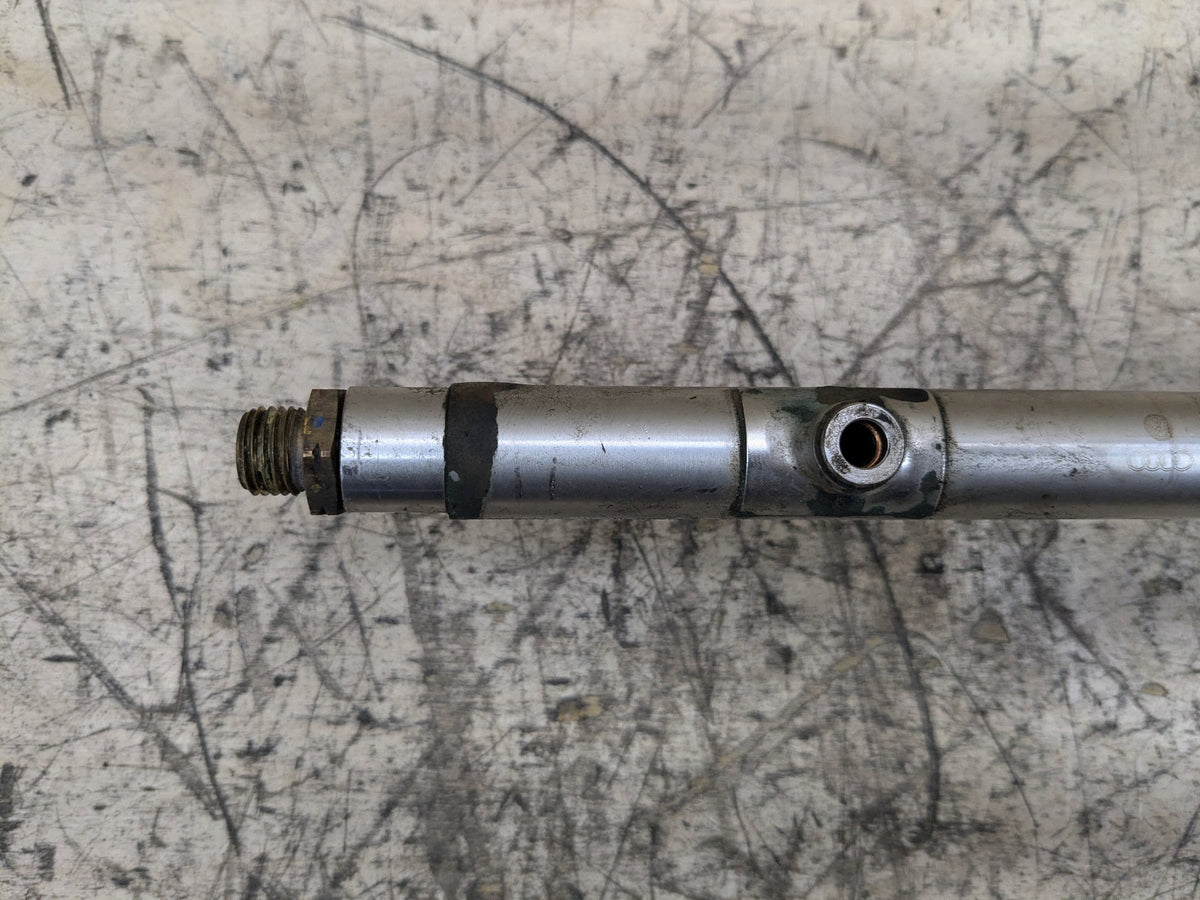 2012-2018 Audi C7 A6 CYNB Engine Motor Fuel Injector Rail Line 06K133317G