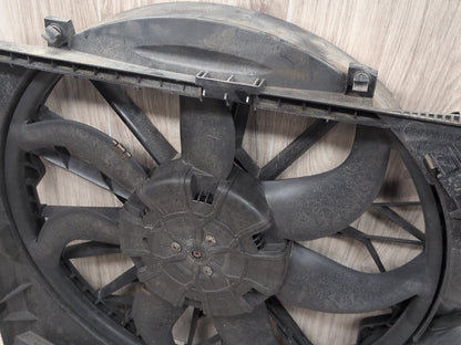 2008-2013 BMW 128i E82 Radiator Fan Shroud Housing w/ Motor 7561713
