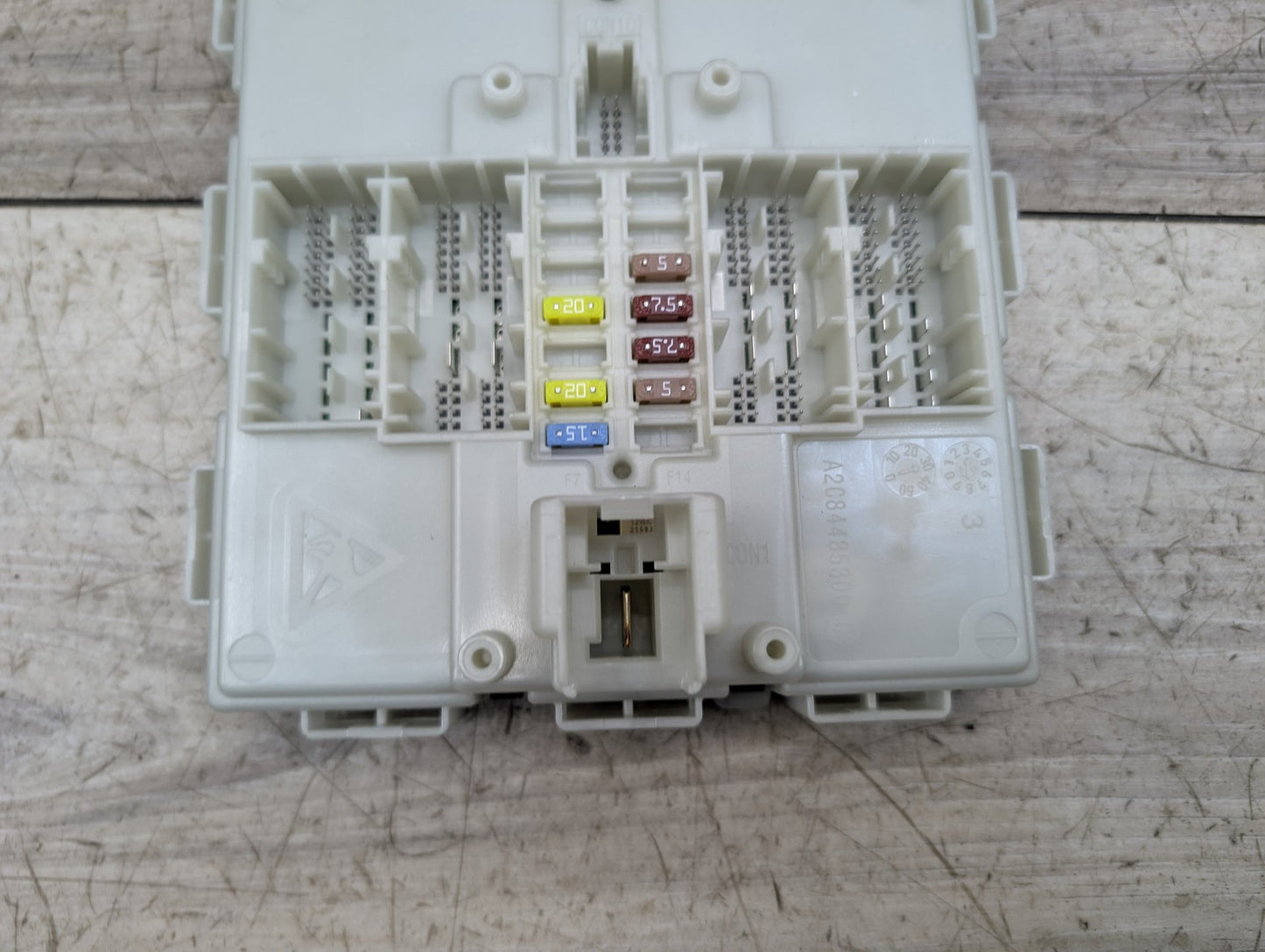 2018 - 2024 BMW X3 G01 Bdc Body Domain Fem Control Module w/ Key 9436419 B58B30O1