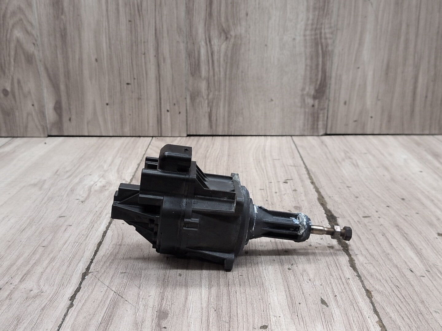 2016-2022 BMW G12 750i N63B44O2 Turbo Charger Wastegate Actuator 8680616