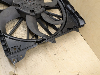 2007-2013 BMW 328i E92 Radiator Cooling Fan Shroud Assembly SET 7581653