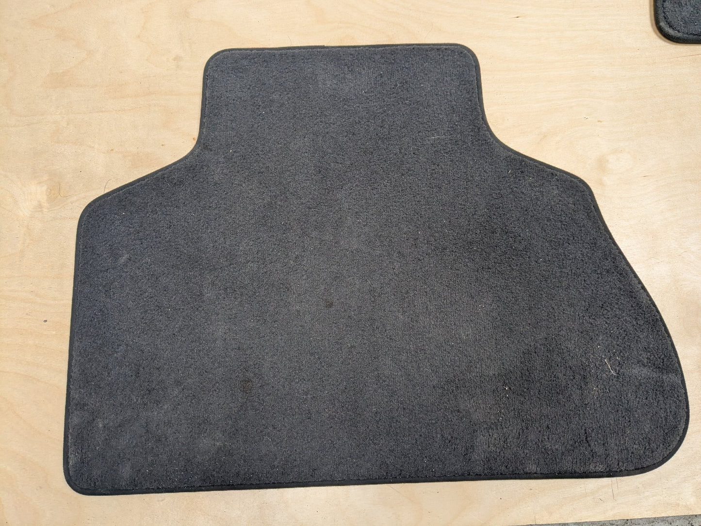 2019 - 2026 BMW X5 G05 Front Rear Left Right Mat Carpet Floor Mats SET 7478825 N63B44M3