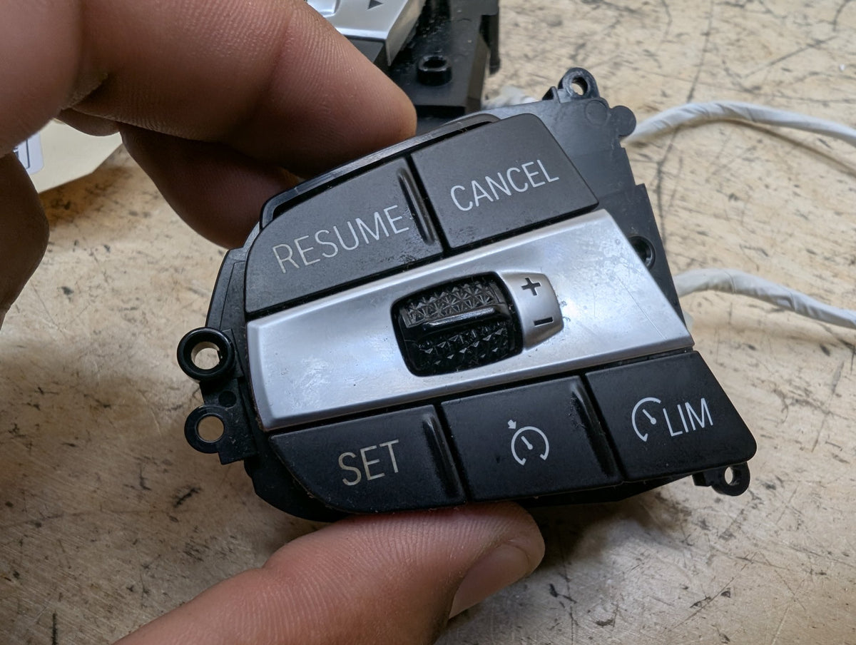 OEM BMW G05 G06 X5 X6 G14 G15 840 Steering Wheel Multifunction Switch Buttons