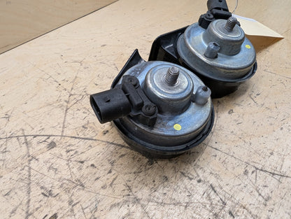 2010-2017 BMW 535i GT xDrive F07 Alarm Horns SET 7279781 OEM