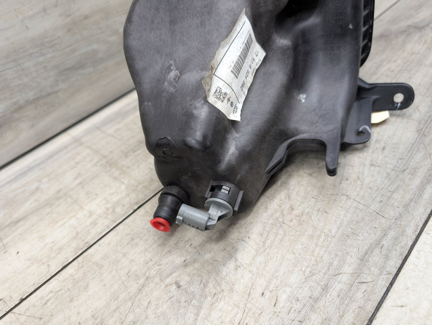 2012-2015 BMW X5 E70 Coolant Expansion Tank Reservoir 8621092