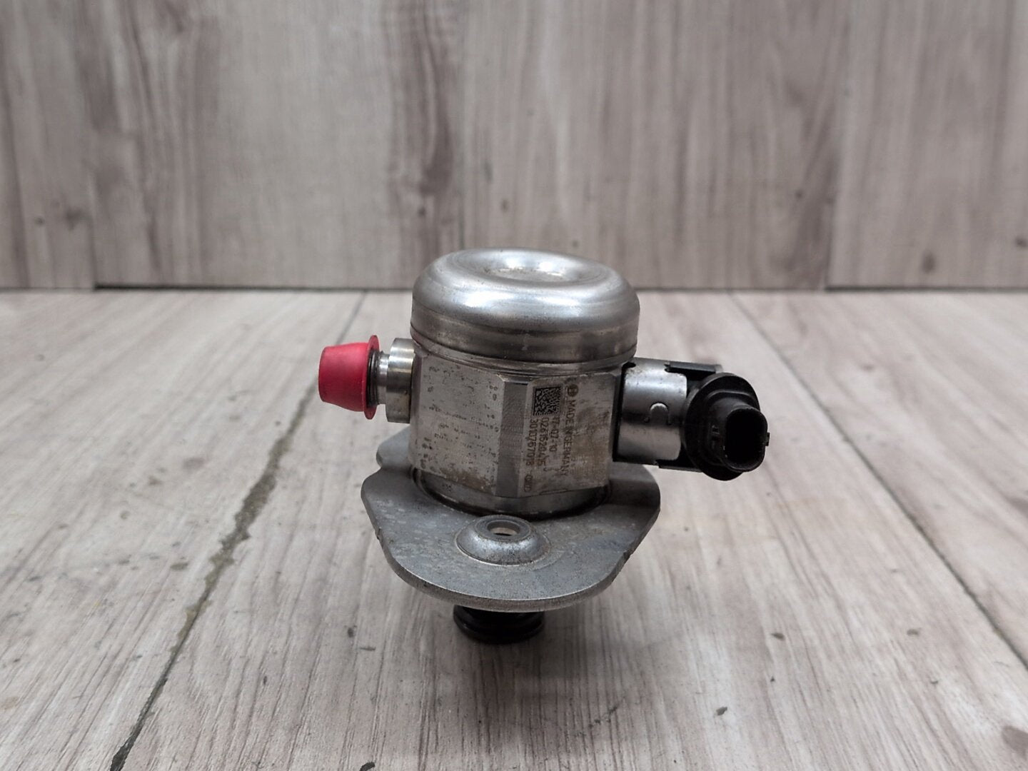 16-20 OEM BMW G11 G12 750 G30 M550 Engine N63R HPFP High Pressure Fuel Pump 5-8