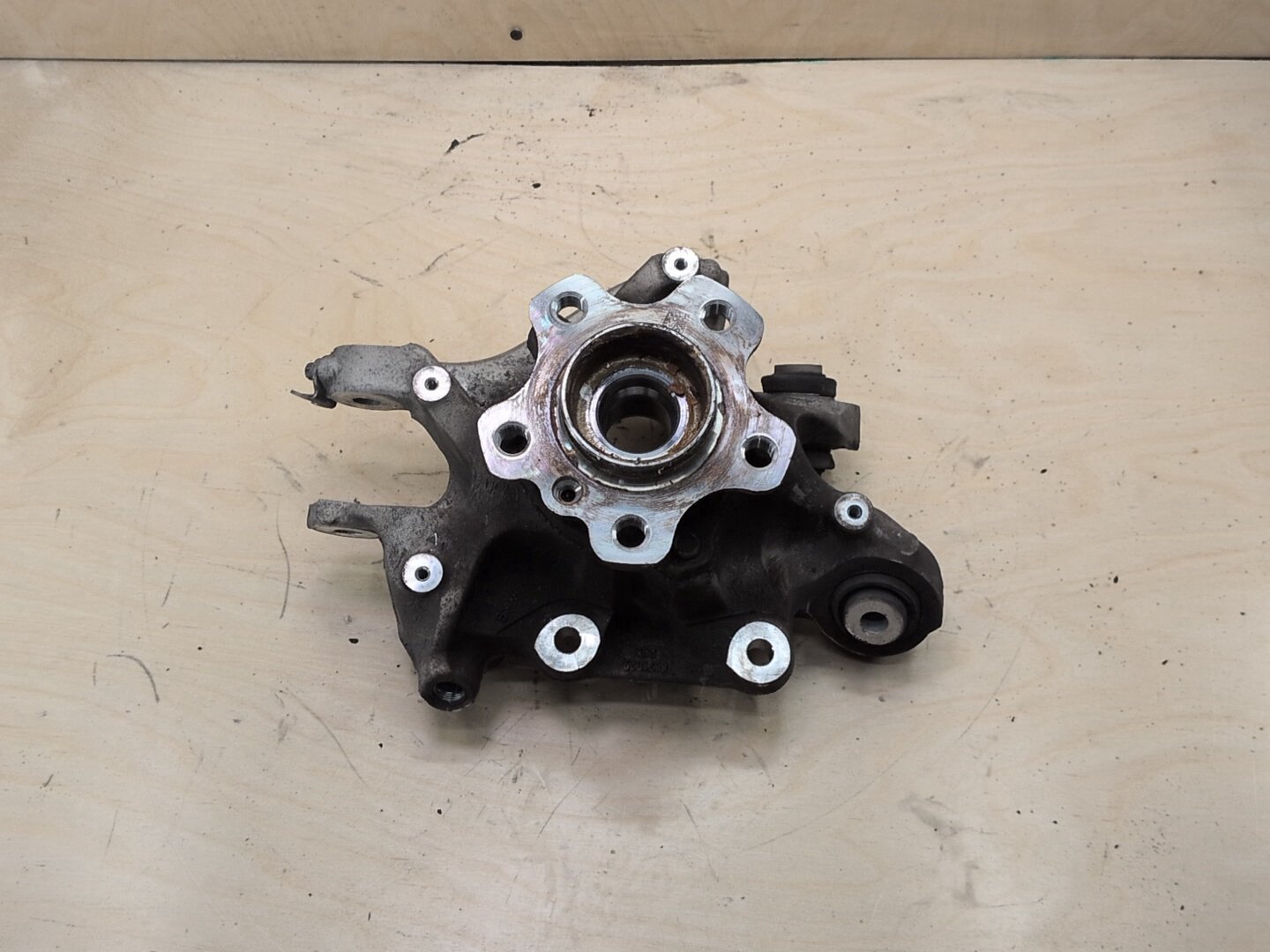 OEM BMW G01 X3 30i 30iX M40iX REAR Left Driver Knuckle Wheel Hub Spindle Bearing