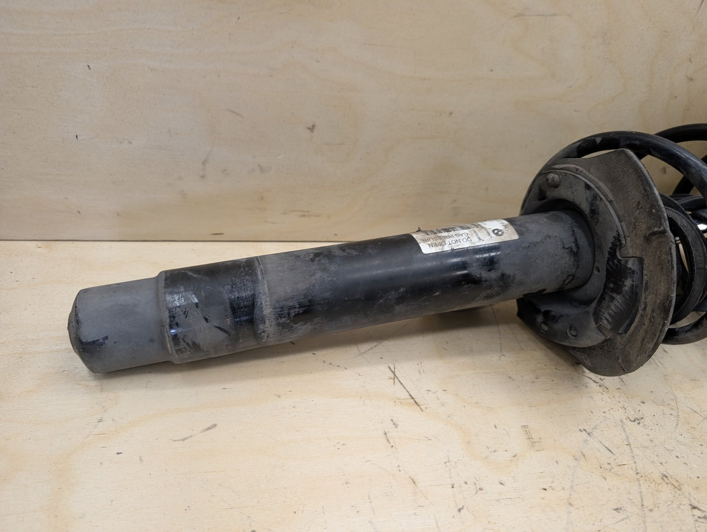 2012-2018 BMW 328i F30- Front Left or Right Spring Strut Shock Absorber PN: 6791579