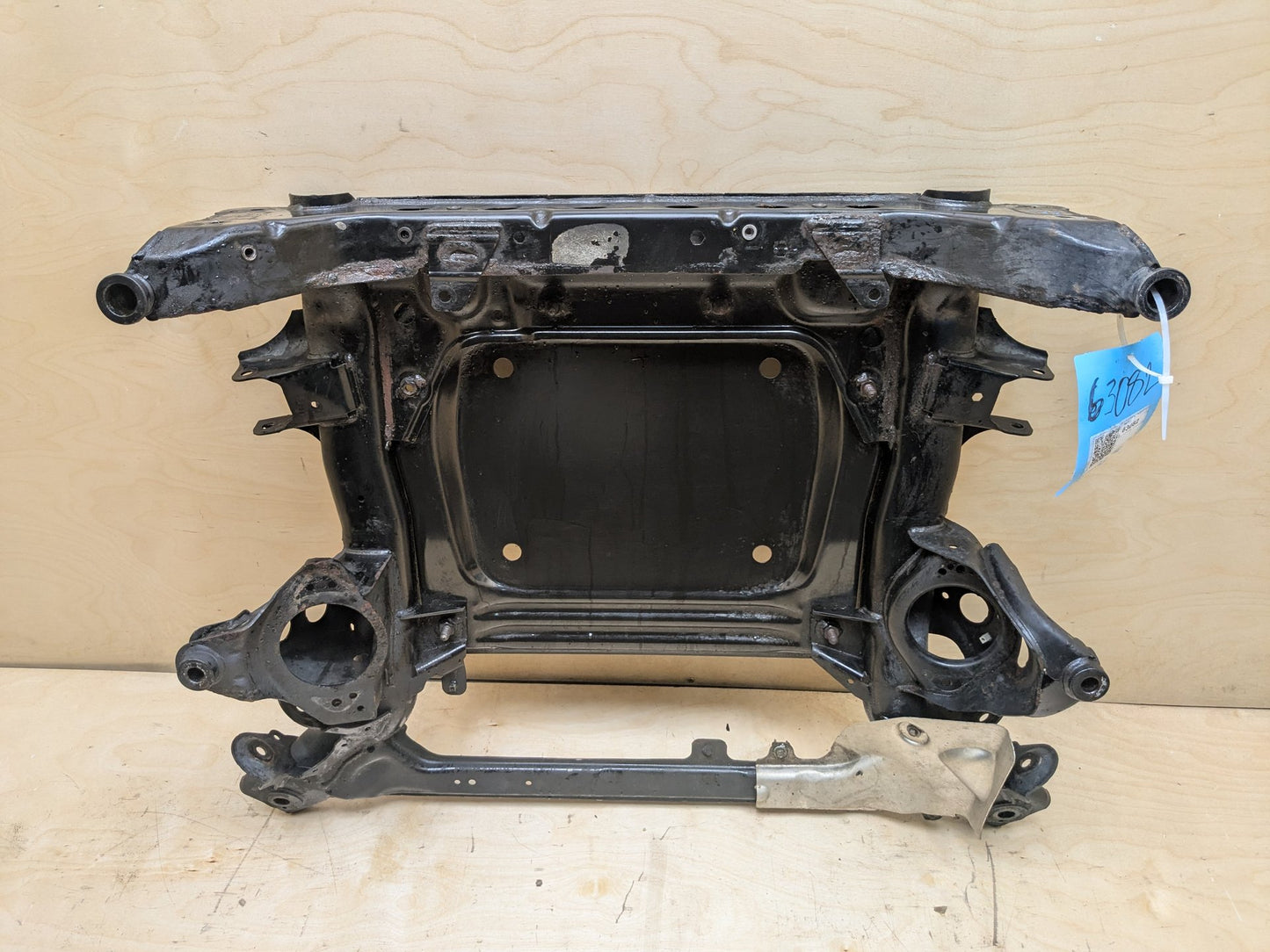 06-11 BMW 328i E90 AWD Front Axle Support Crossmember Subframe PN: 6776763