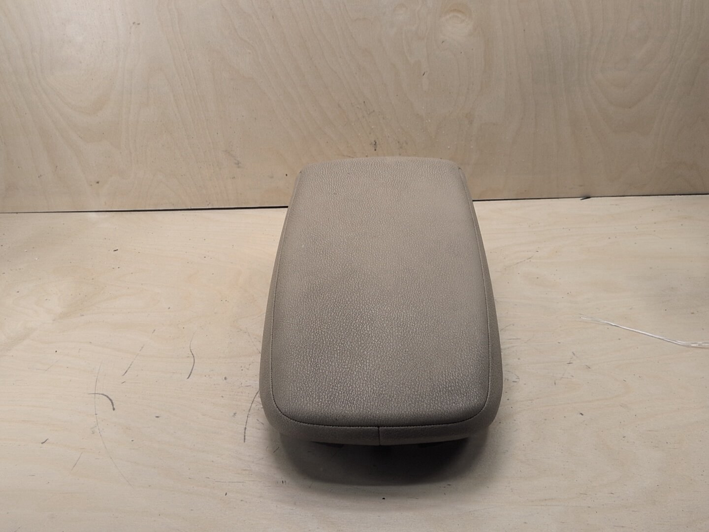 2011-2016 BMW X3 F25 Center Console Armrest Arm Rest 9216669