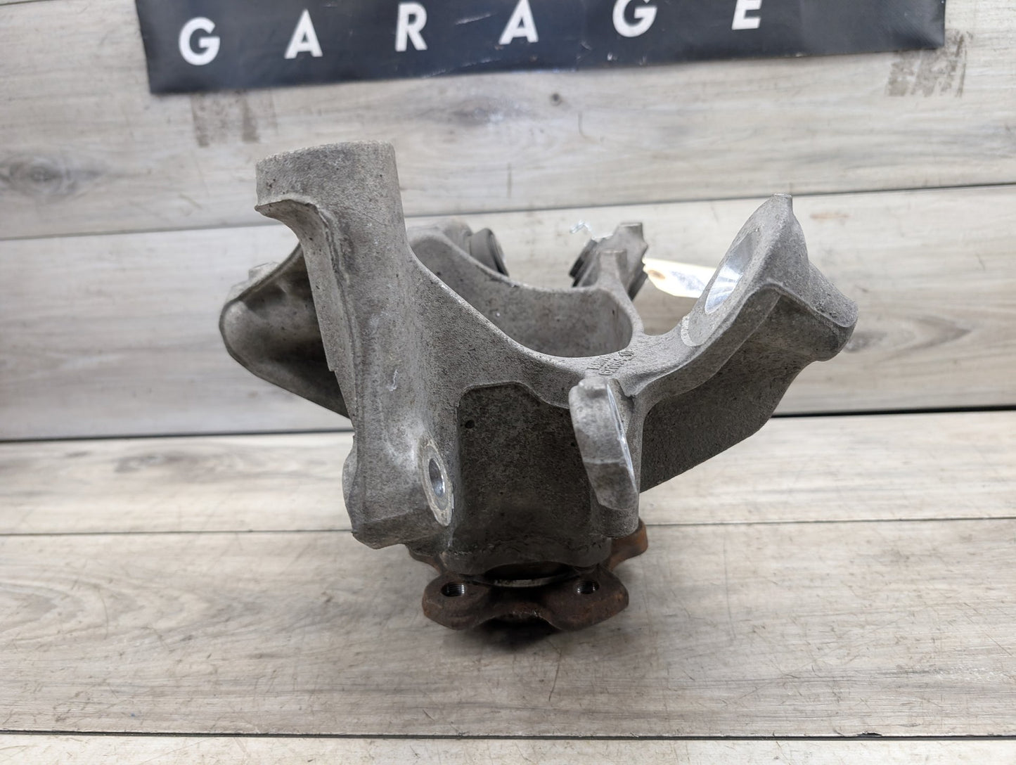 2016-2022 BMW 750Li G12 Rear Right Passenger Spindle Knuckle w/ Bearing 6861136