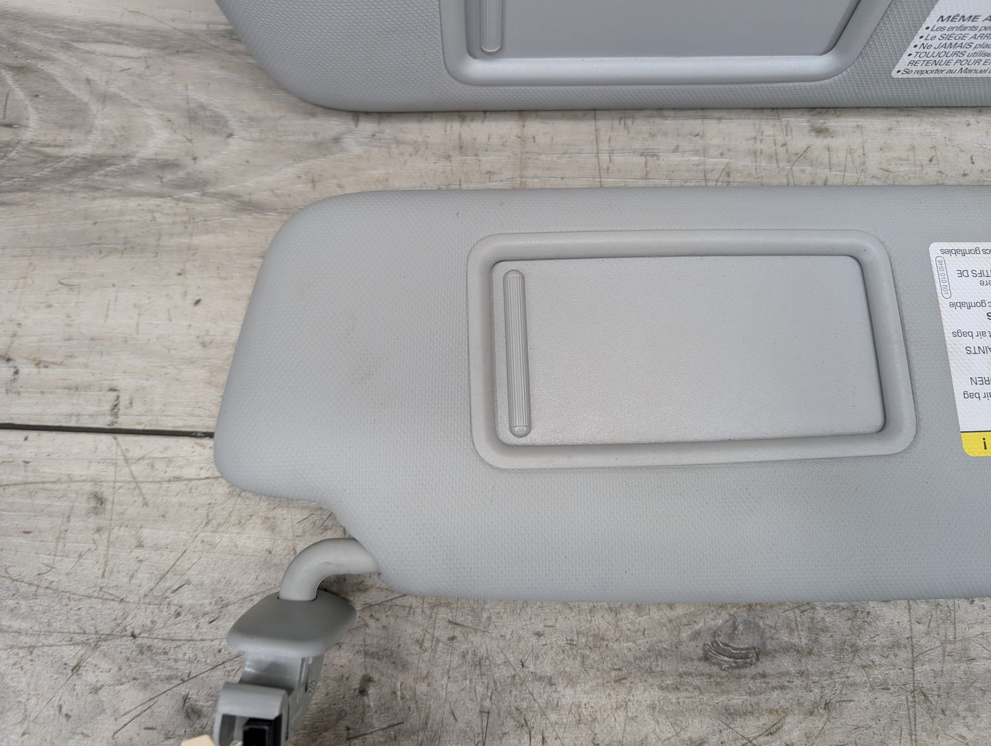 2009 - 2017 Audi Q5 8R Front Left Right Sun Visor SET 8U0857551F EA888
