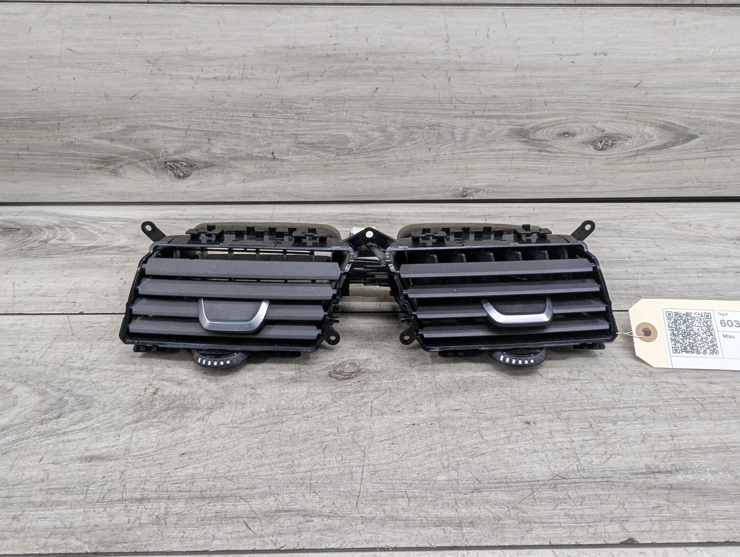 OEM BMW F90 G30 G31 G32 530 540 M550 M5 Center Dashboard AC Heat Fresh Air Vents
