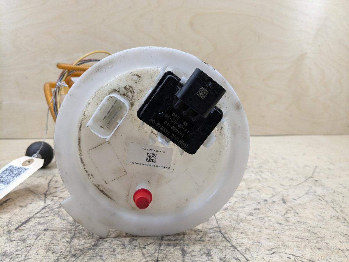 2016-2019 BMW 740Li G12 Fuel Gas Tank Sending Unit Assembly 7467710 OEM