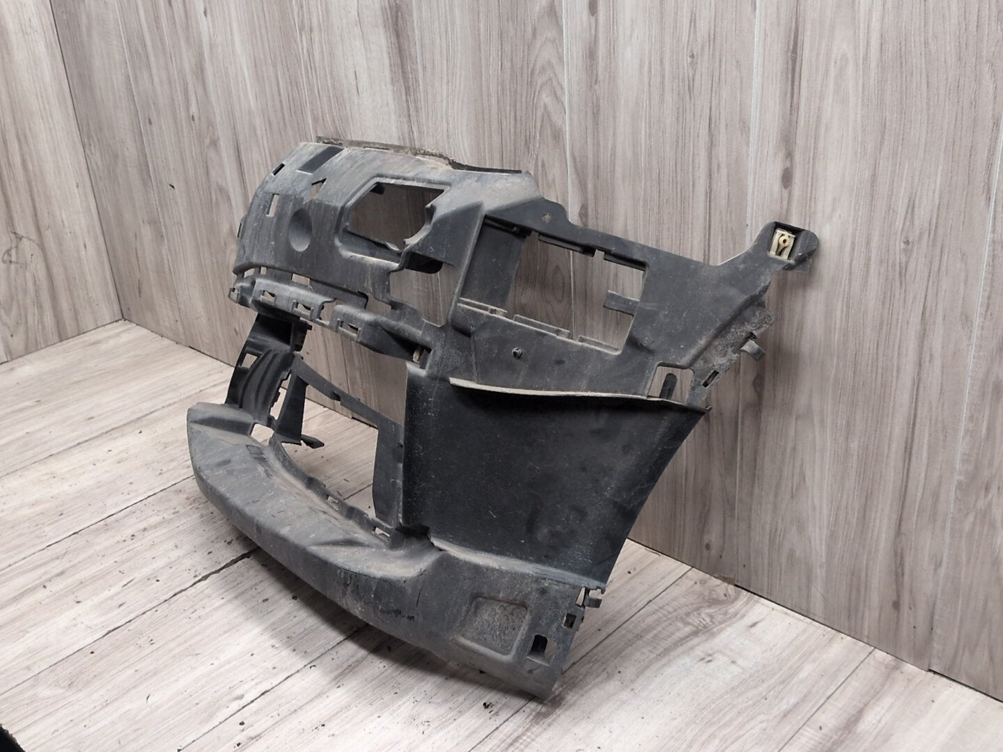 2016-2022 BMW 750i G12 Rear Left Driver Bumper Support Bracket 8061129 OEM